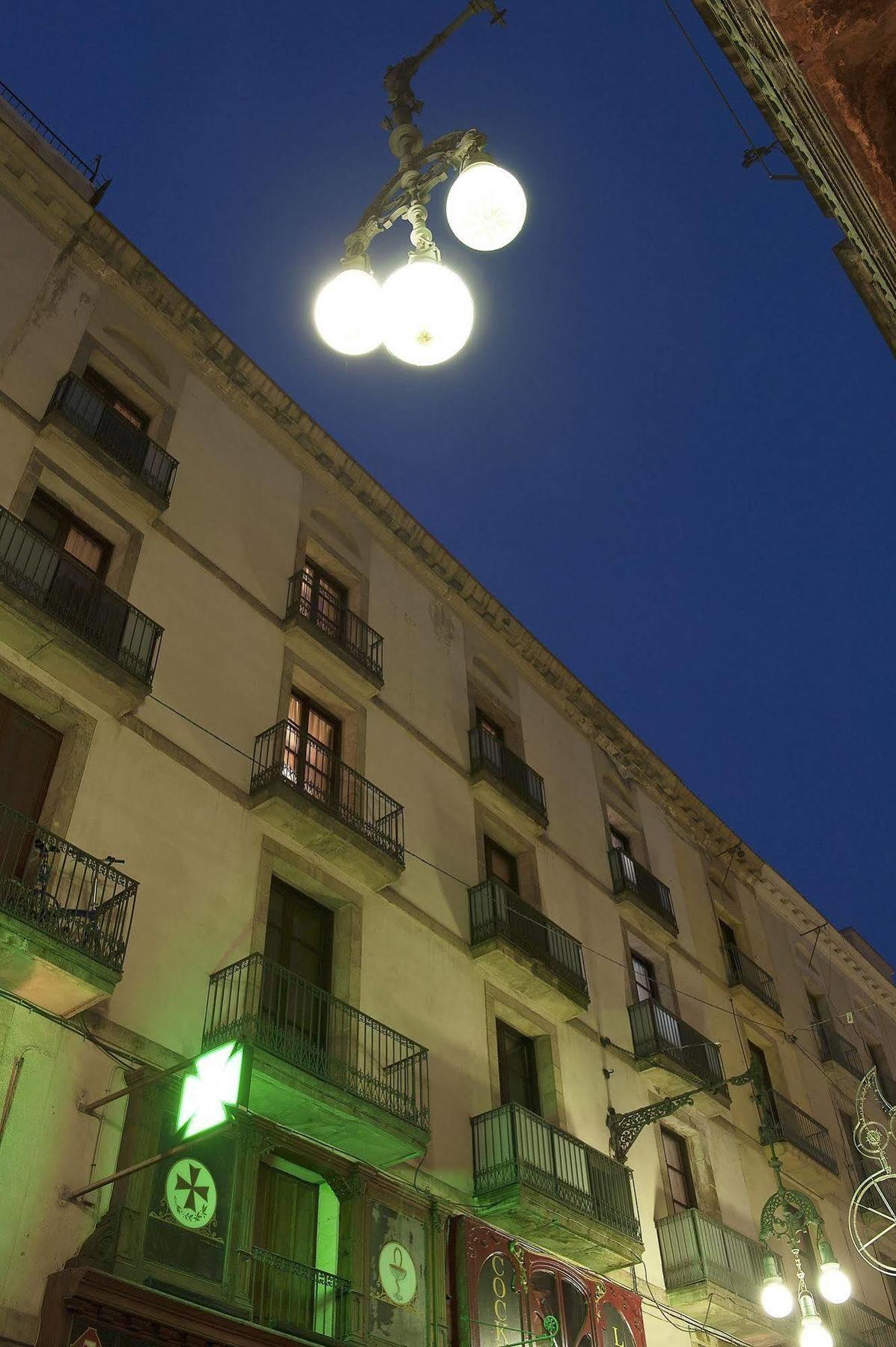 Aspasios Plaza Real Apartments Barcelona Exterior photo